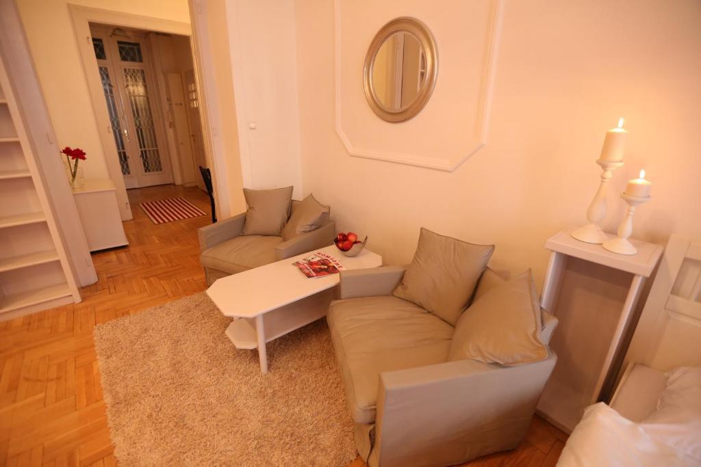 D.Five Classic Luxury Apartment Budapest Room photo