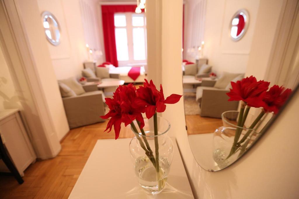 D.Five Classic Luxury Apartment Budapest Exterior photo